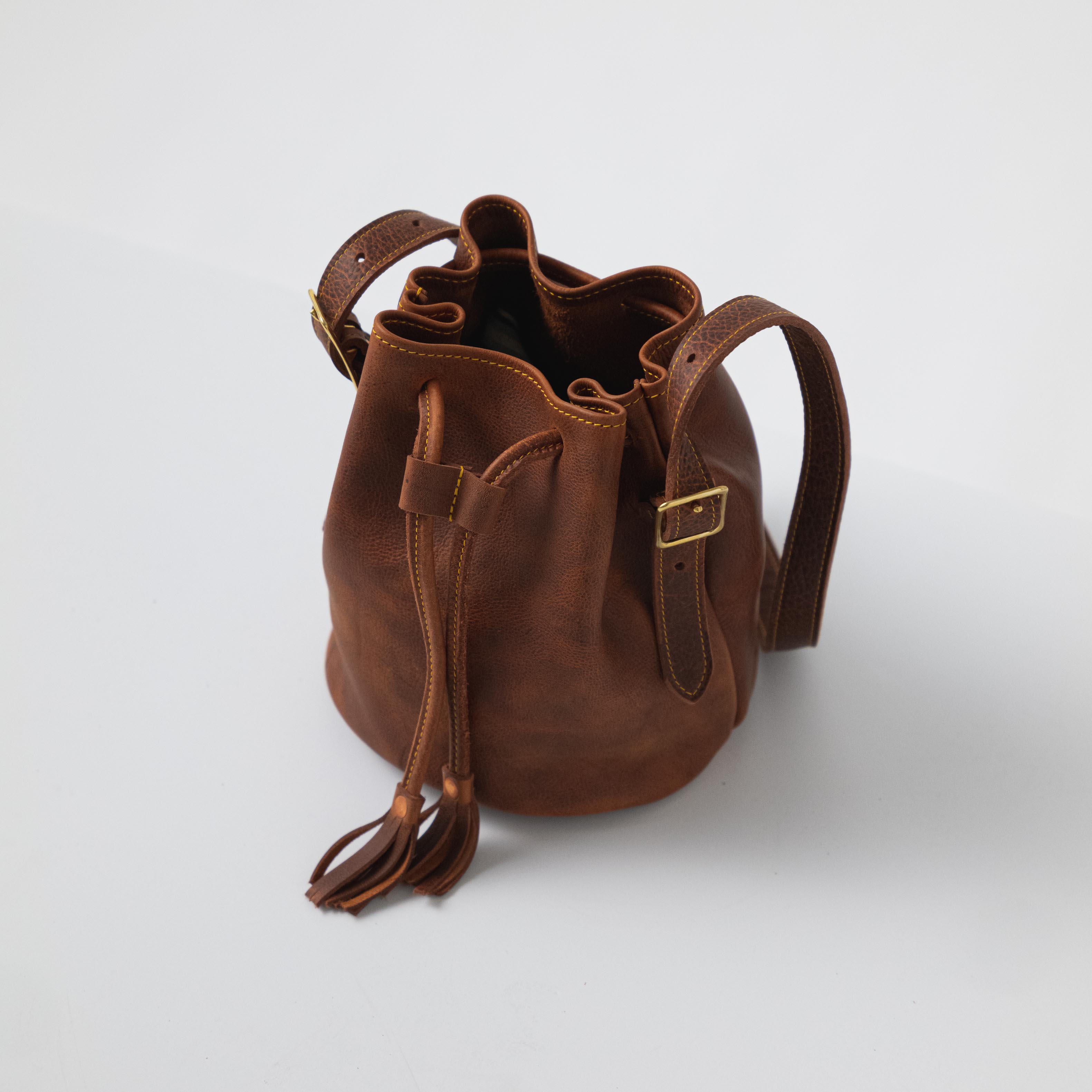 Leather crossbody 2025 bucket bag